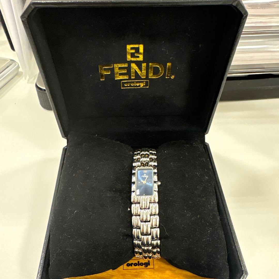 【美品】FENDI フェンディ 660L クウォーツ 時計 文字盤ブルー