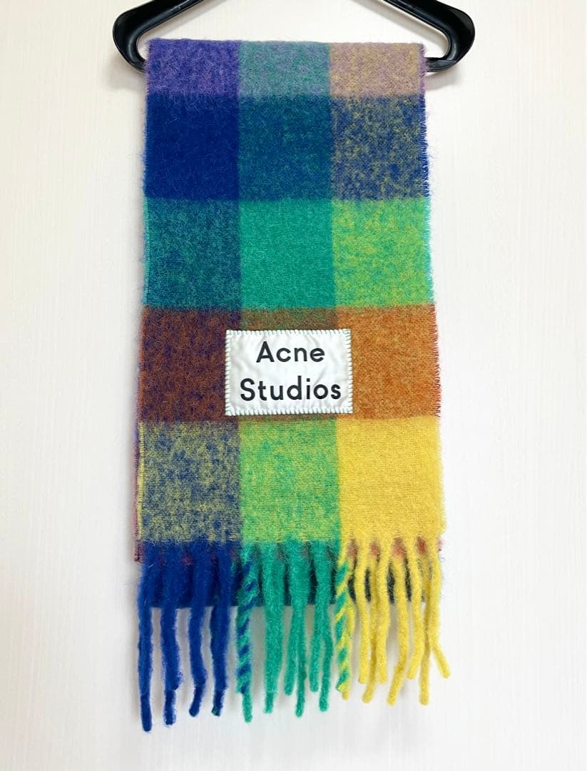 Acne Studios　ウールマフラー