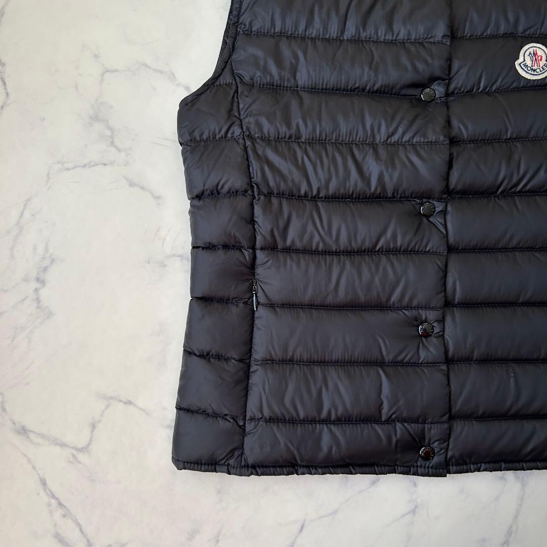 未使用級 モンクレール LIANE ダウンベスト ワッペン ブラック 1
