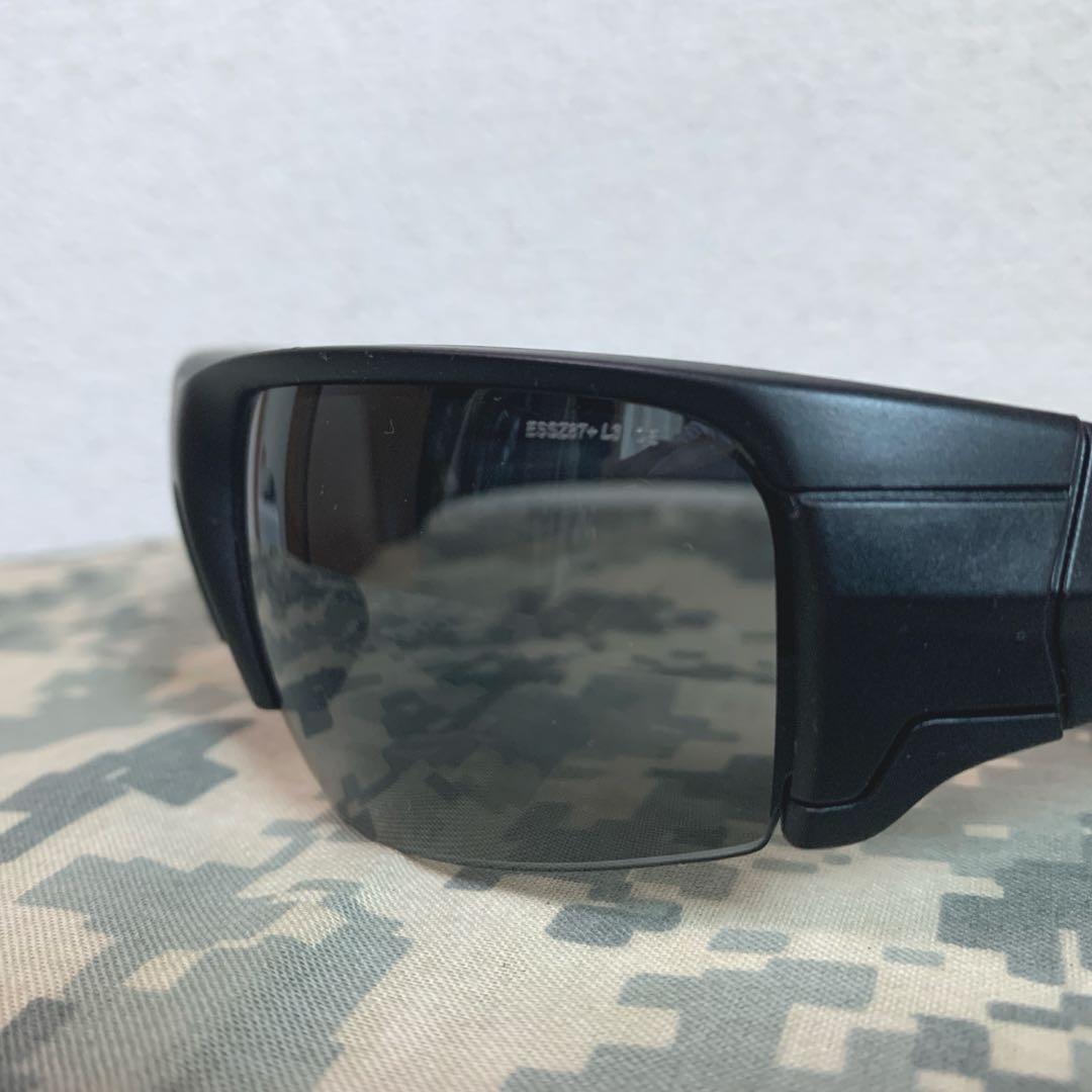 名作◯ESS CROWBAR サングラス 2レンズ ブロンズ&スモーク 黒