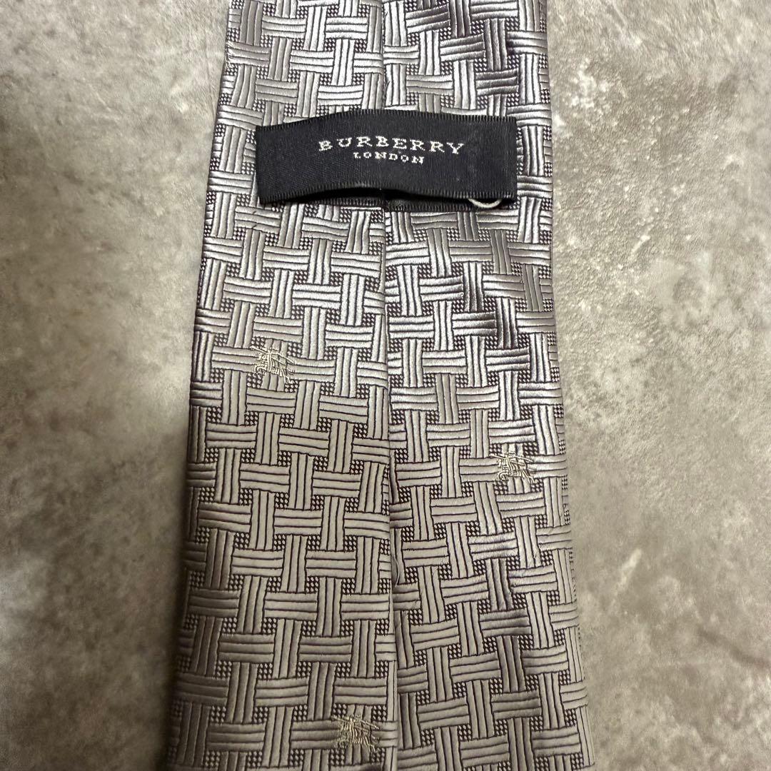 【✨美品✨】BURBERRY バーバリー ネクタイ ホースロゴ シルバー 結婚式