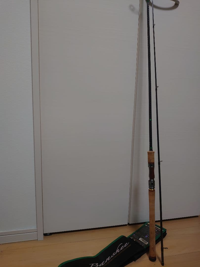 美品 ファインテール 882H オールチタン KR トルザイトガイド 本流