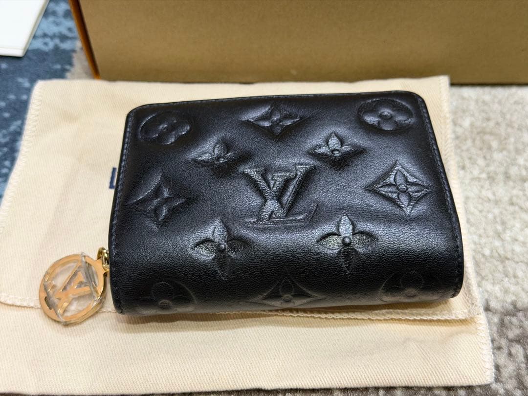 LOUIS VUITTON ポルトフォイユ・ルー