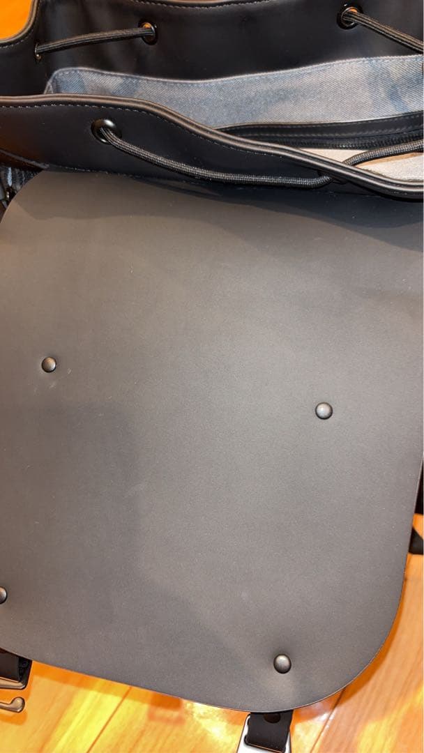 shi【美品】バックパック　ガストンルーガ