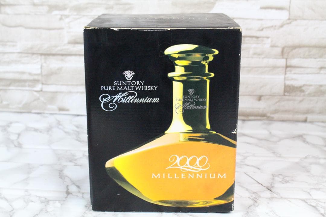 ♡サントリーピュアモルトウイスキー ミレニアム2000 箱付