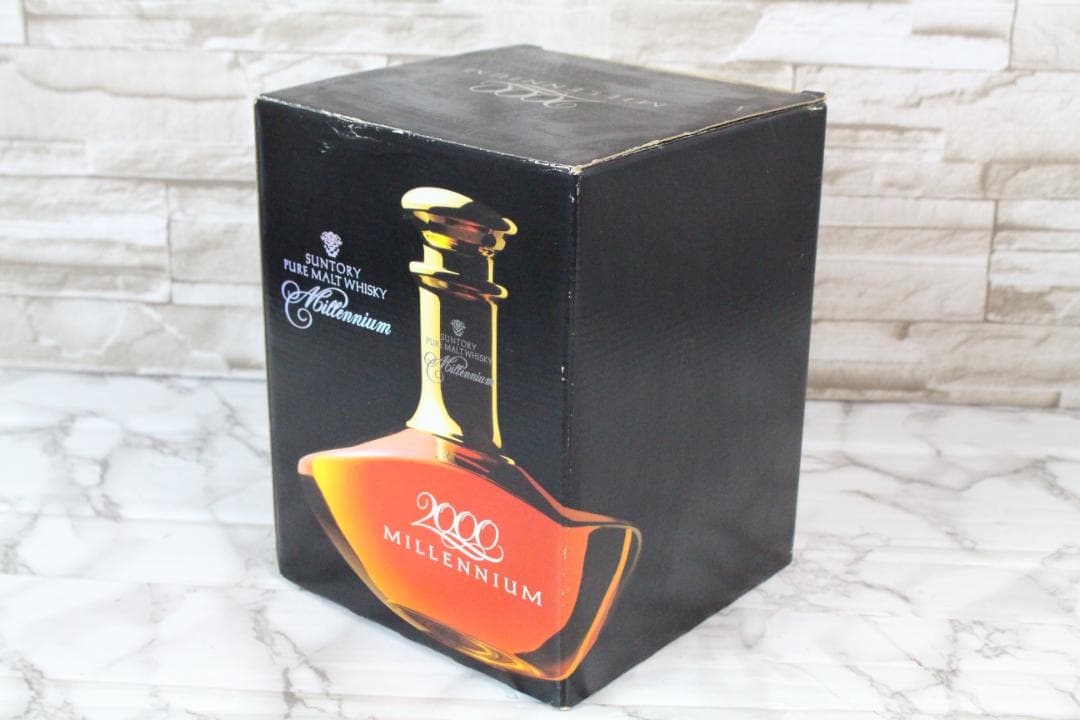 ♡サントリーピュアモルトウイスキー ミレニアム2000 箱付