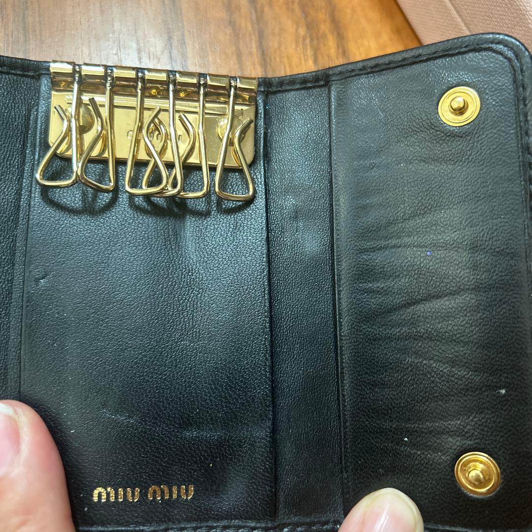 miu miu マテラッセ6連キーケース