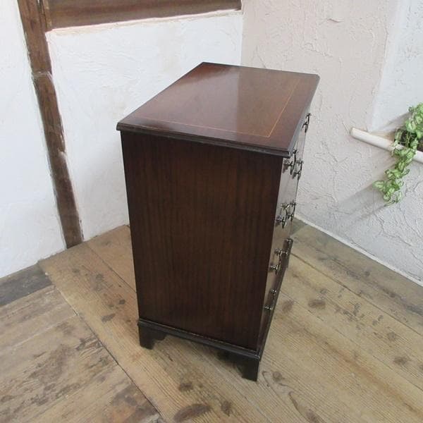 イギリス アンティーク 家具 チェスト 4段引き出し 店舗什器 収納 6815d