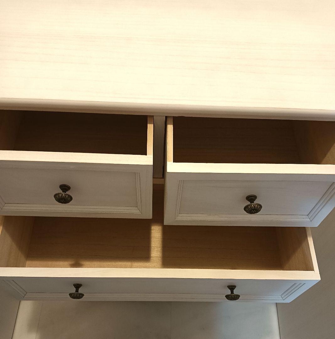 ニトリ ワンルームにもぴったりの大人可愛いホワイトシャビーチェスト5段