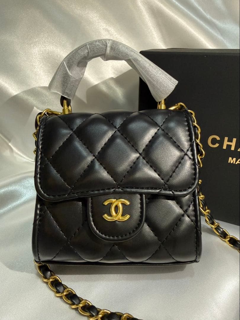 CHANELノベルティバック