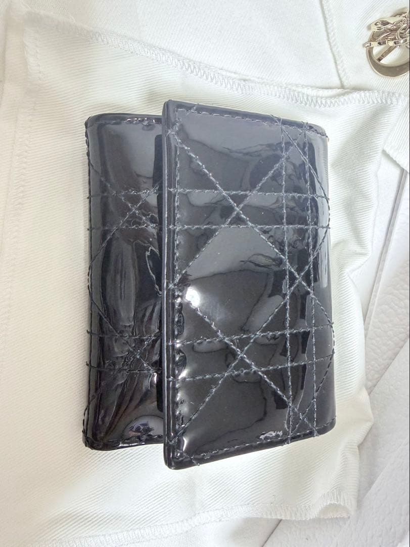 【美品】DIOR ロータスウォレット カナージュパテントカーフスキン