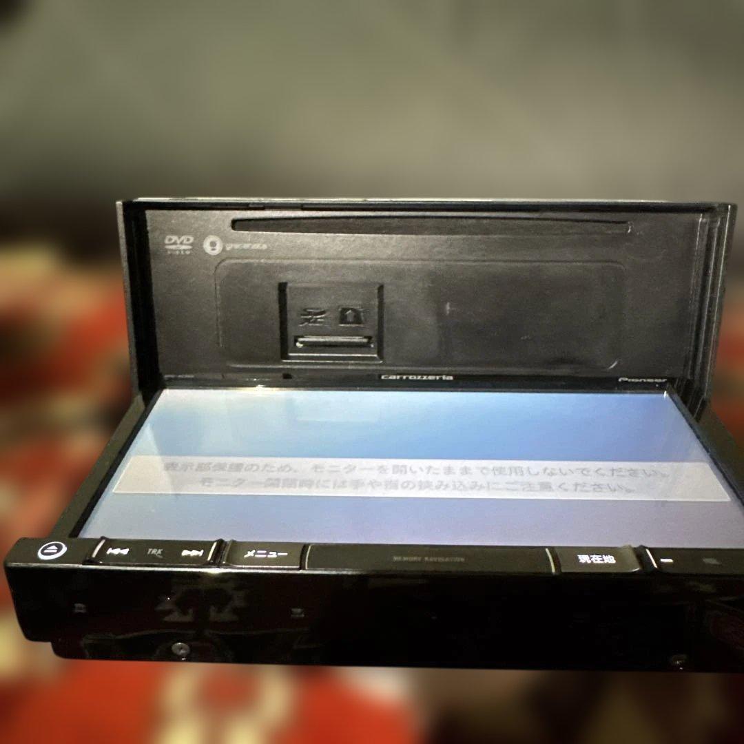 Avic-rz900–r ナビ　(carrozzeria)