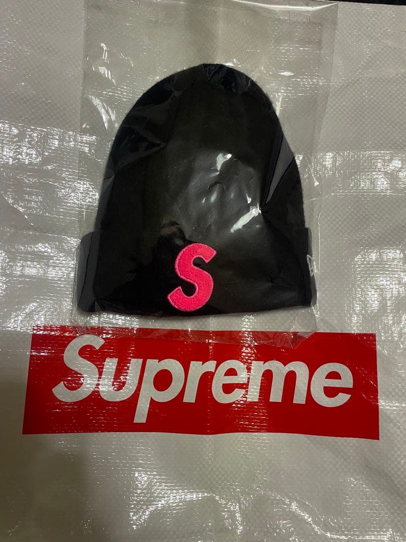 Supreme ニット帽 ピンクロゴ