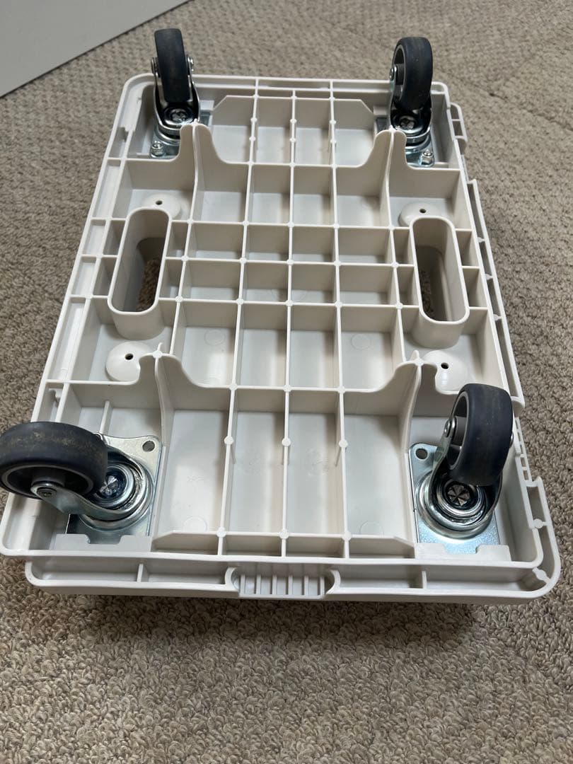 無印良品　縦にも横にも連結できる再生ポリプロピレン入り平台車