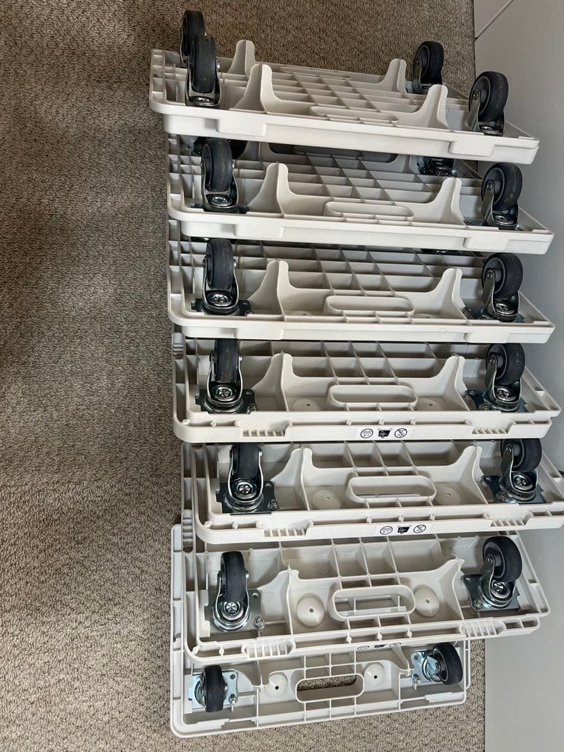 無印良品　縦にも横にも連結できる再生ポリプロピレン入り平台車