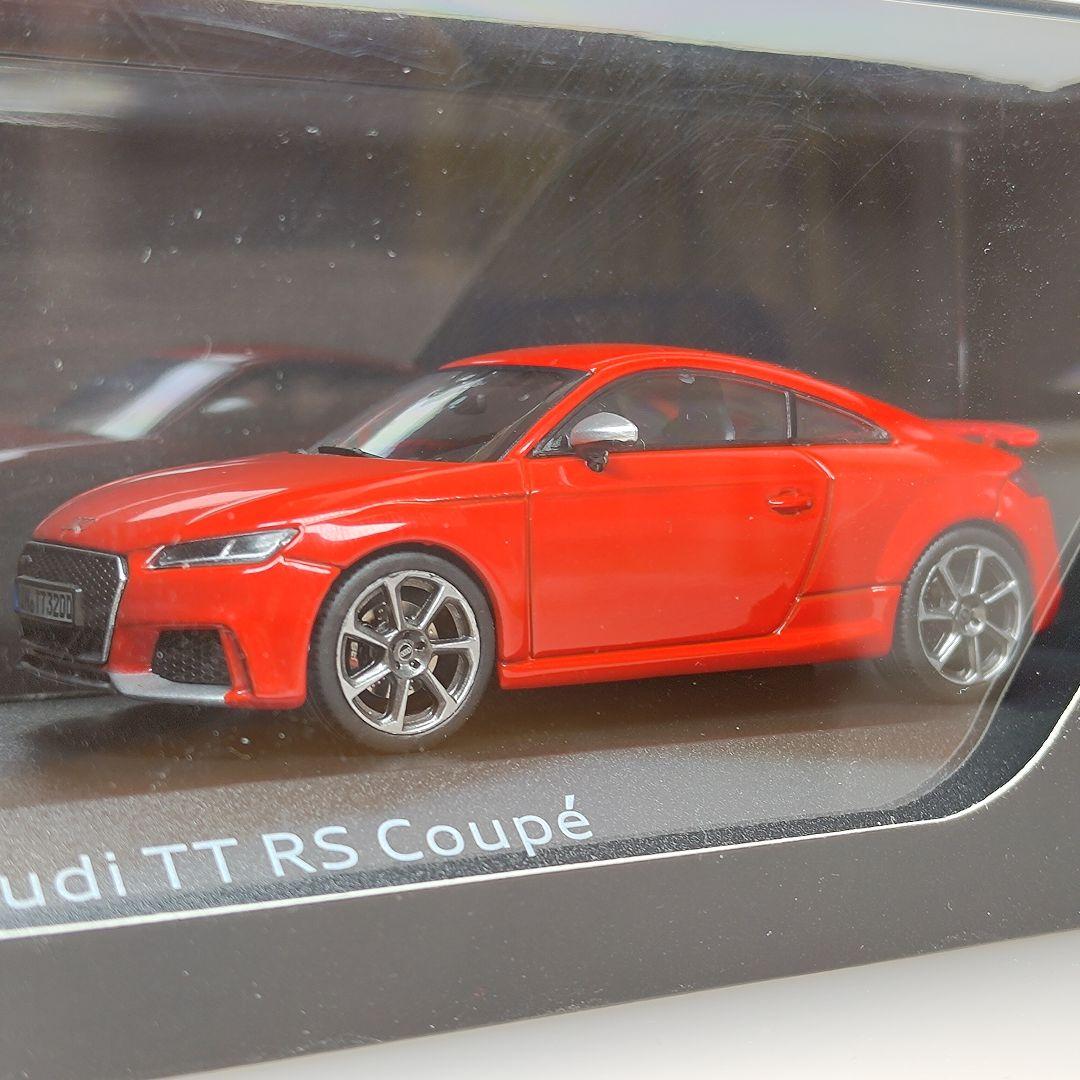 アウディ TT RS クーペ カラーサンプル カタルーニャレッド 1/43 新品