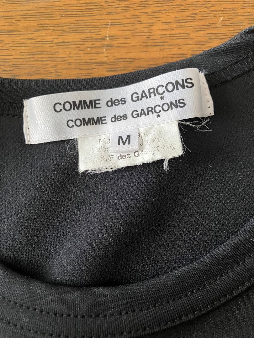 ◆comcom comdesgarçon カットソー　前後フリル　 黒