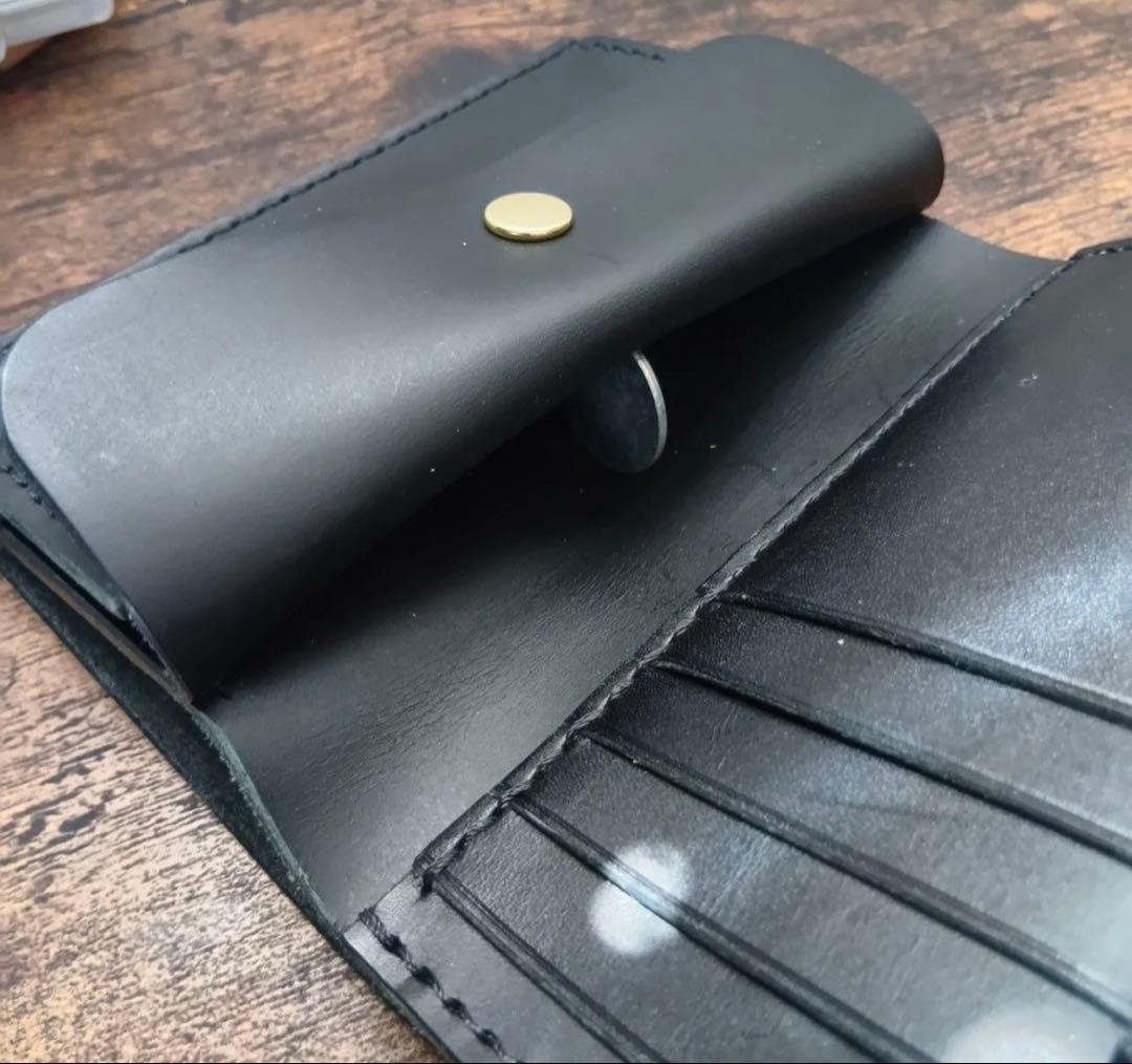 三つ折り トラッカーウォレット ブラック レザー ミドルサイズ