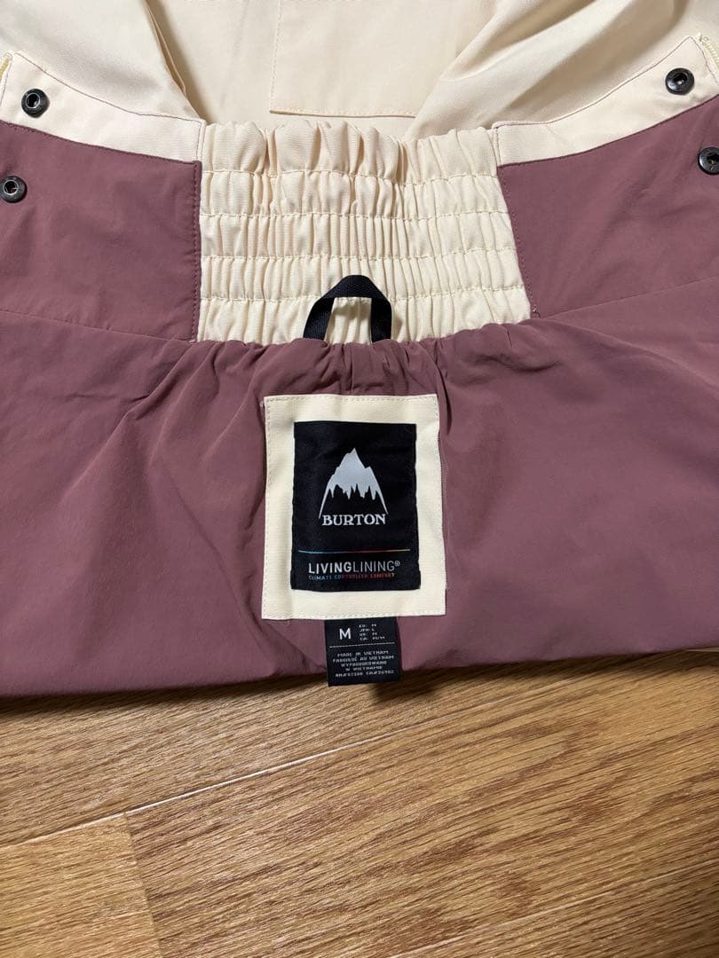 ［新品］BURTONスノーウェア　ビブパンツ　Mサイズ