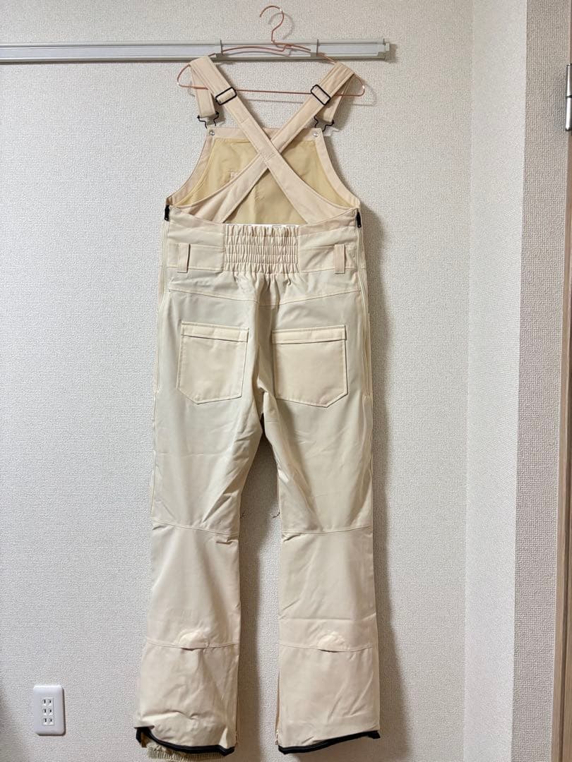 ［新品］BURTONスノーウェア　ビブパンツ　Mサイズ