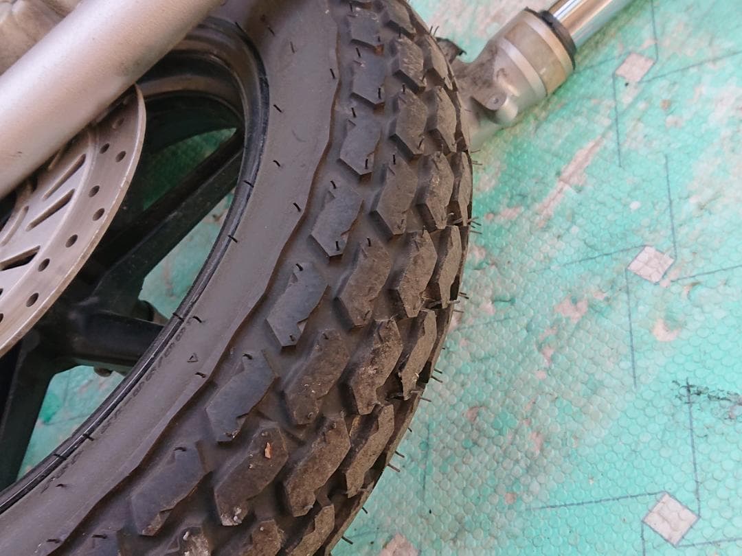 ホンダ XR50モタードから外しましたフロント足回り一式になります。