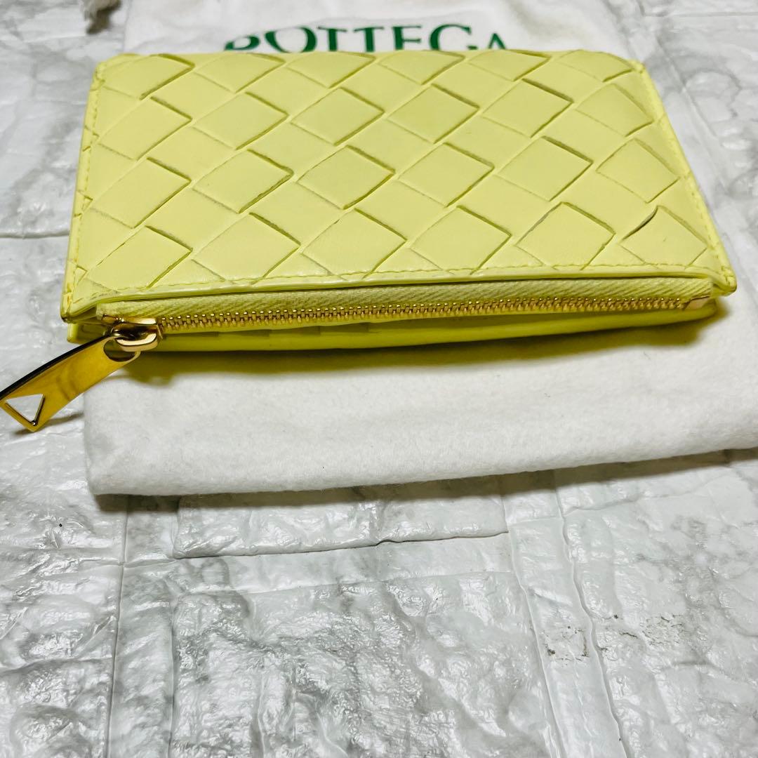 美品【BOTTEGA VENETA】イントレ 二つ折ウォレット クリームイエロー