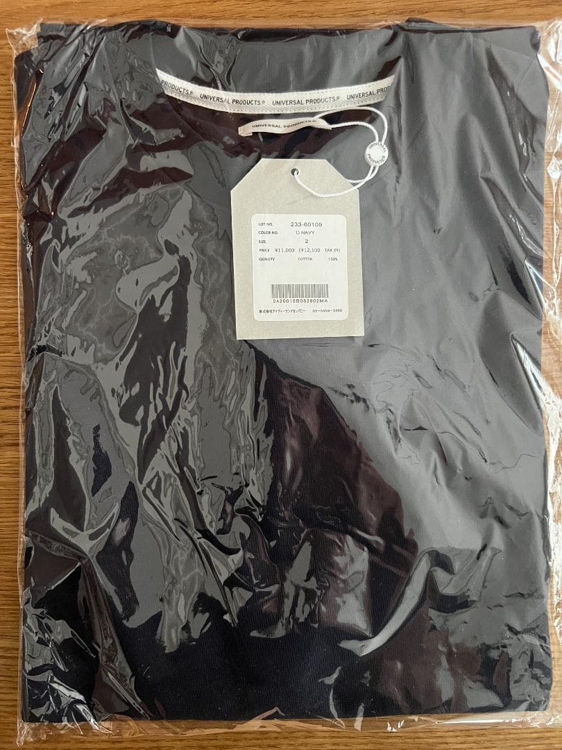 新品）UNIVERSAL PRODUCTS /ロンT/Dネイビー/2025AW①