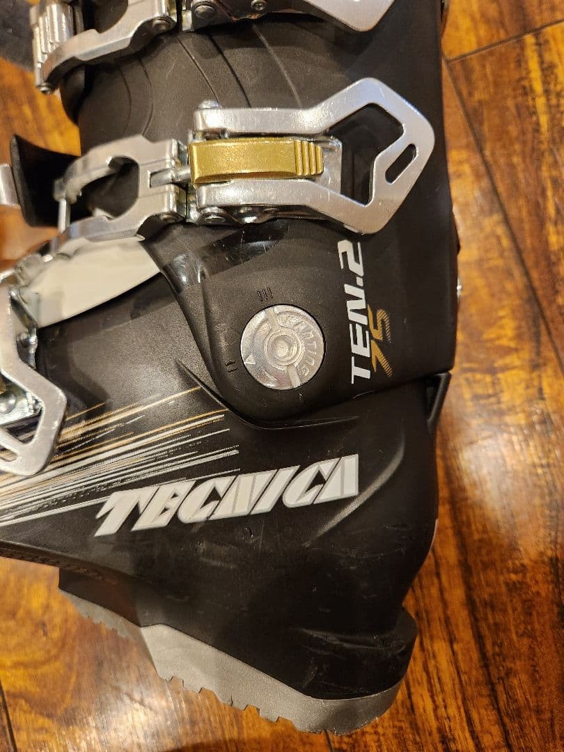 elan スキー板　146㎝TECNICA ブーツ24.5㎝　レディースセット