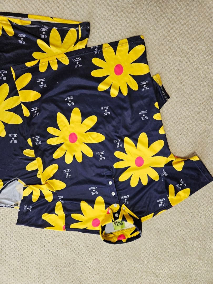 BLUE CRUSH 花柄ポロシャツ ネイビー/イエロー　２点セット