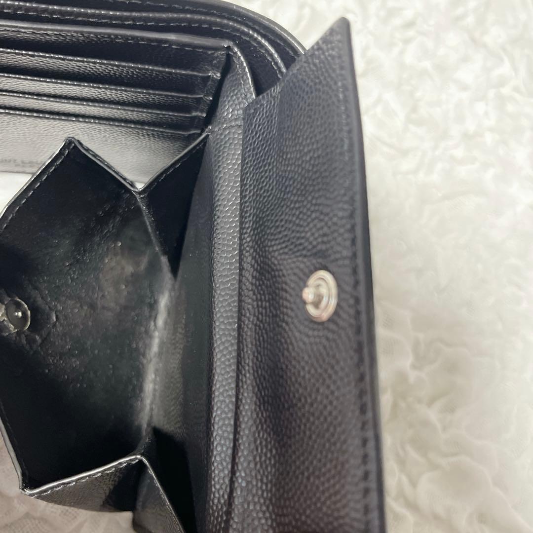 SAINT LAURENT ブラック二つ折り財布　レザー　サンローラン　黒