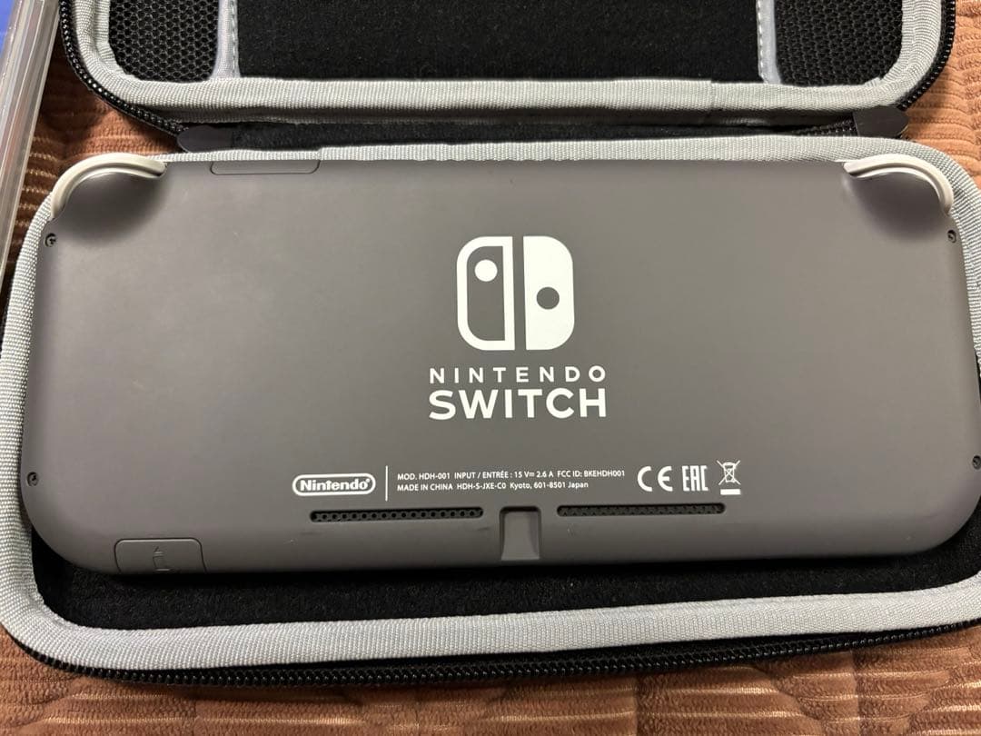 Nintendo Switch Lite + Splatoon 3 + ケース