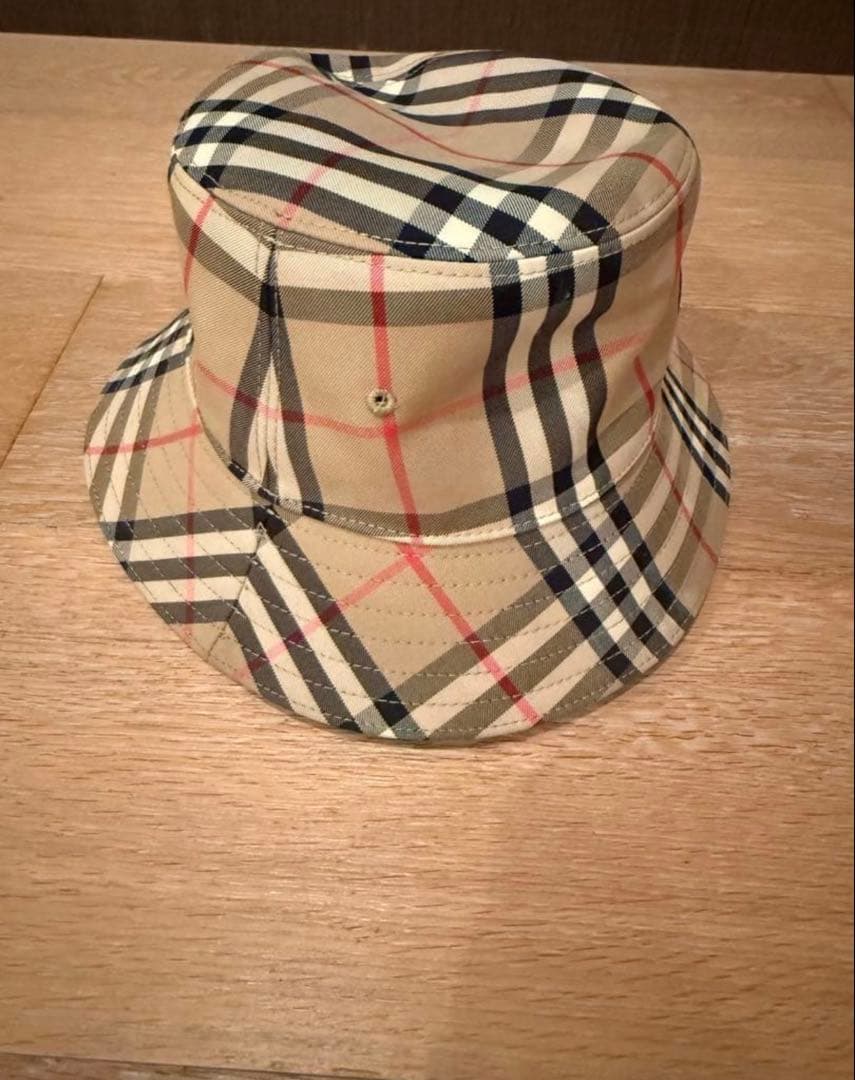 Burberryバケットハット