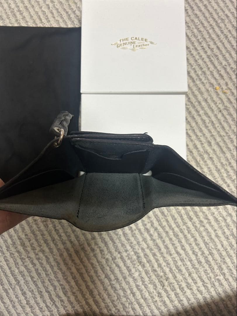 CALEE 本革 ブラック 三つ折り財布