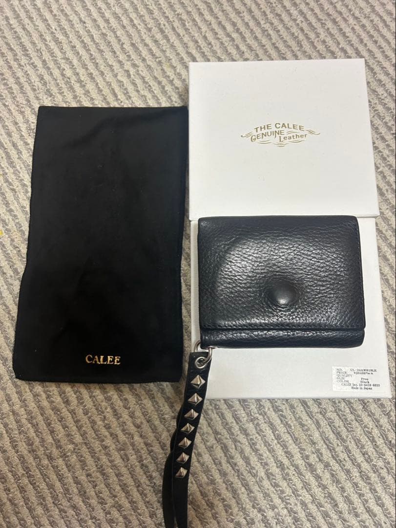 CALEE 本革 ブラック 三つ折り財布