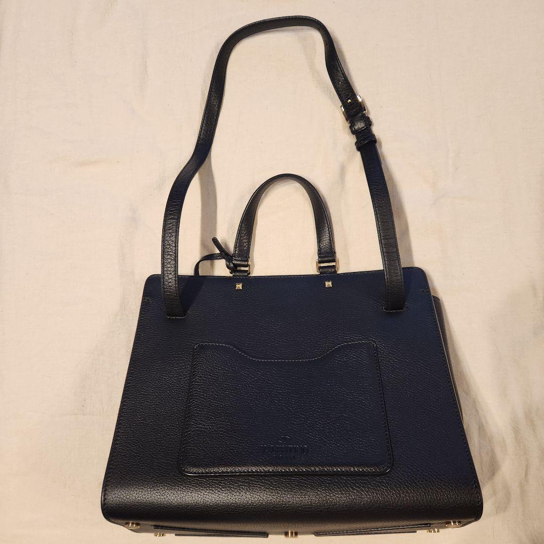 【カーキ‼️】VALENTINO ブラックレザートートバッグ