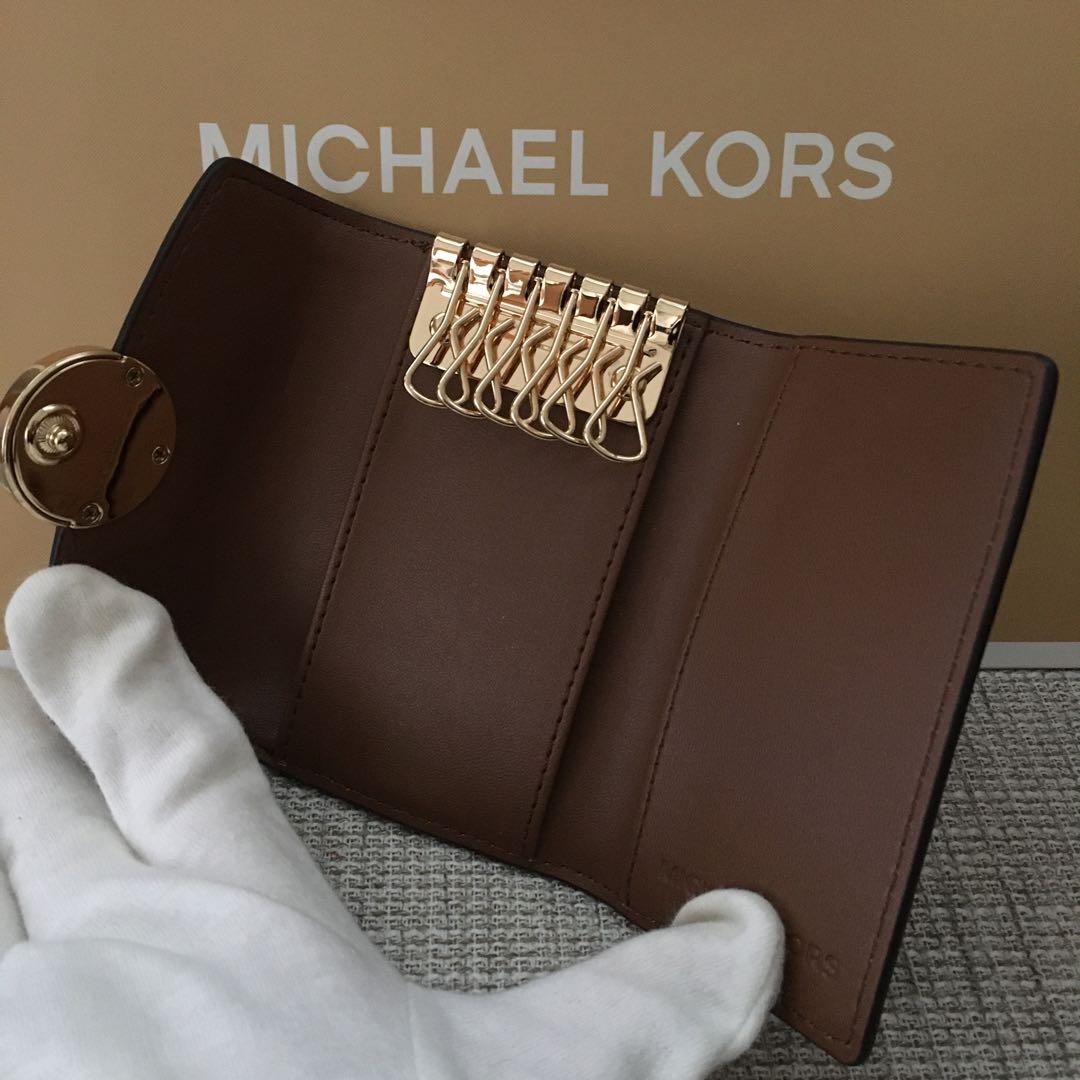 新品 マイケルコース MICHEAL KORS バニラ キーケース