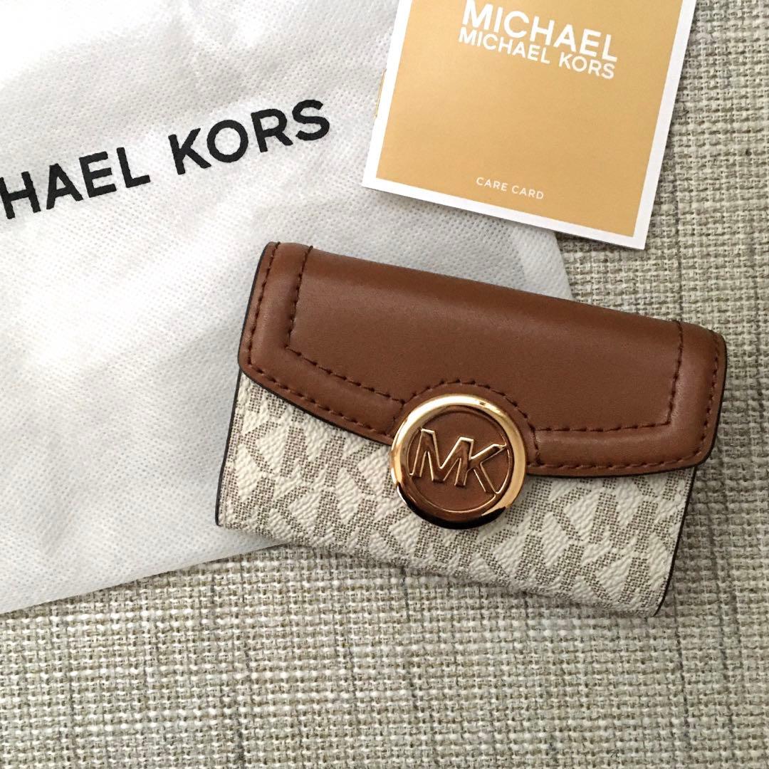 新品 マイケルコース MICHEAL KORS バニラ キーケース