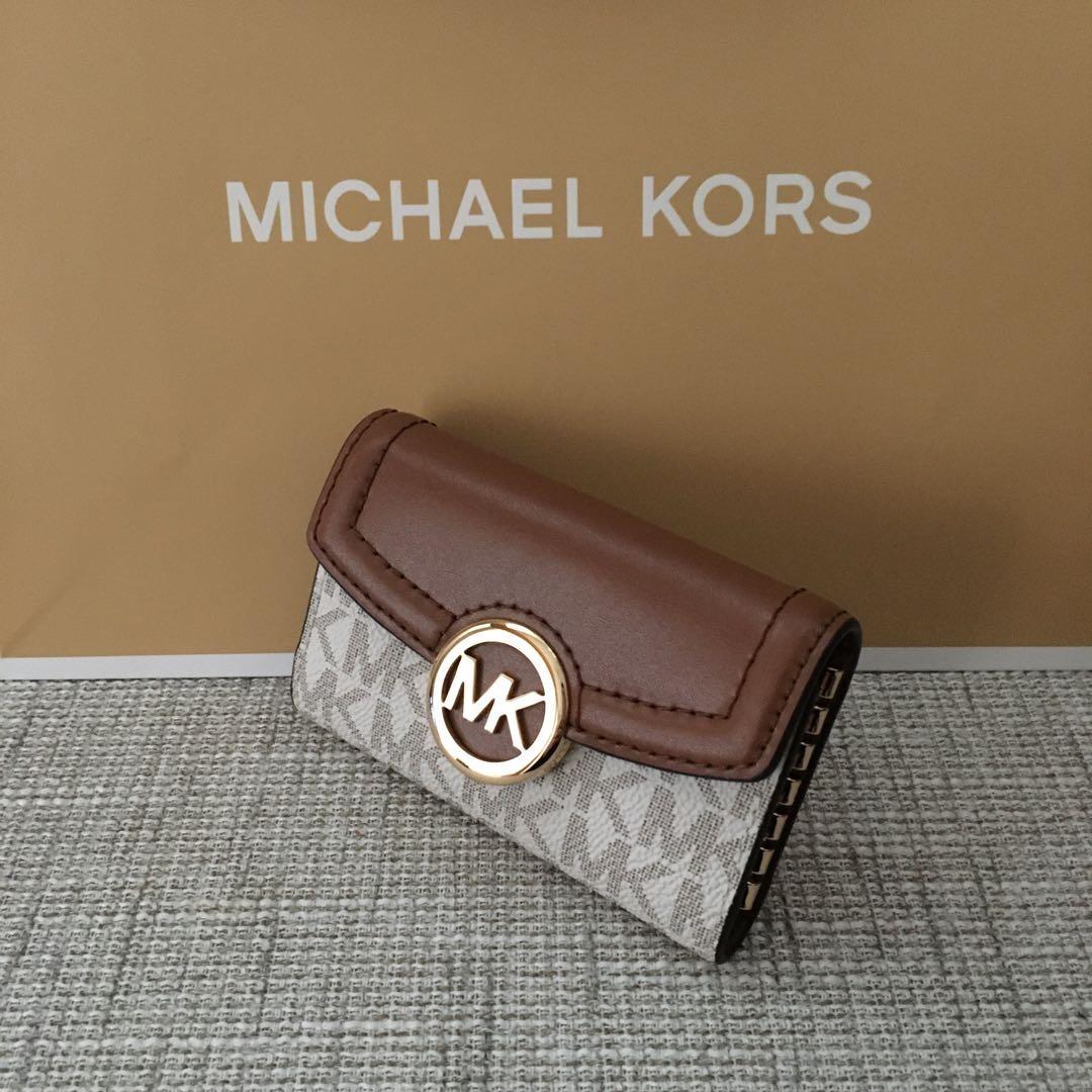新品 マイケルコース MICHEAL KORS バニラ キーケース