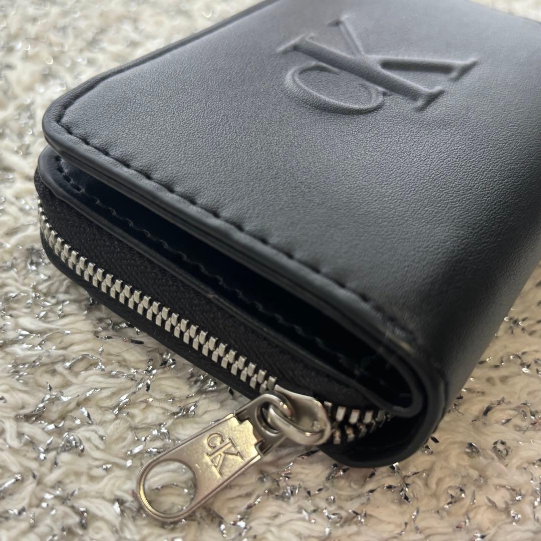 【美品】★人気・ラストワン★　カルバンクライン　財布　二つ折り　ブラック　レザー