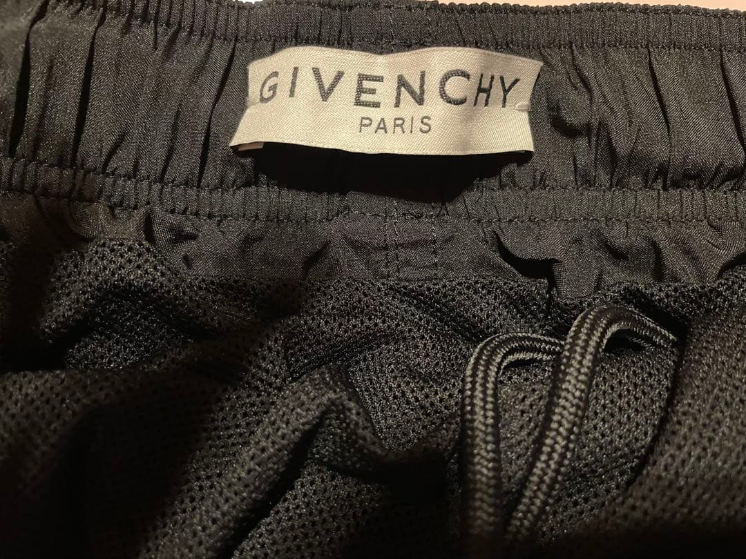 GIVENCHY ジバンシー　ショートパンツ　水陸両用　スイムパンツ　水着