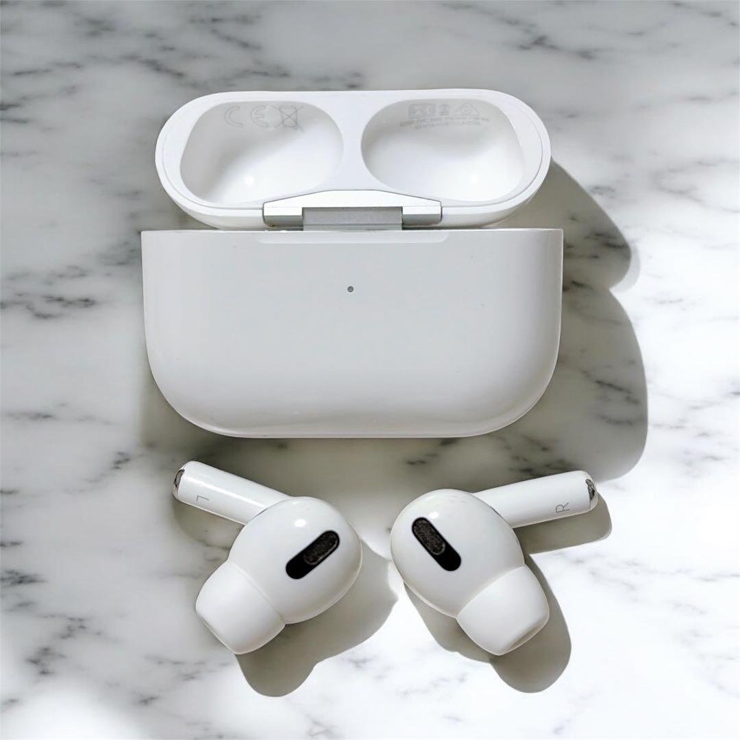 学*生様 【翌日発送】AirPodsPro本体 充電ケース Apple イヤホン