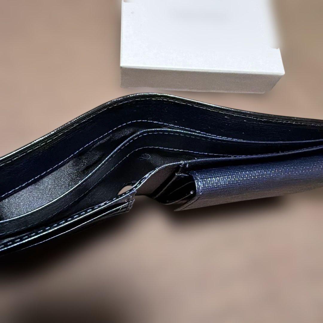   二つ折り財布 新品未使用品