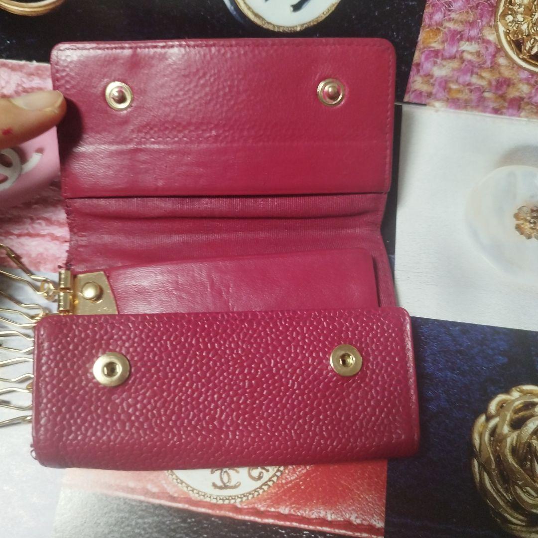 Chanel ピンク レザー キーケース　斜めがけ