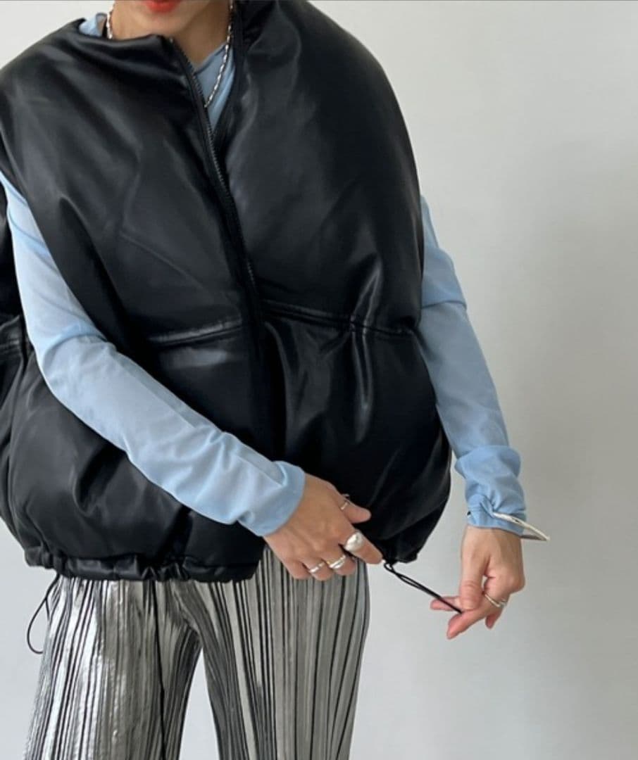 chuclla PUレザー サークルダウンベスト M ブラック