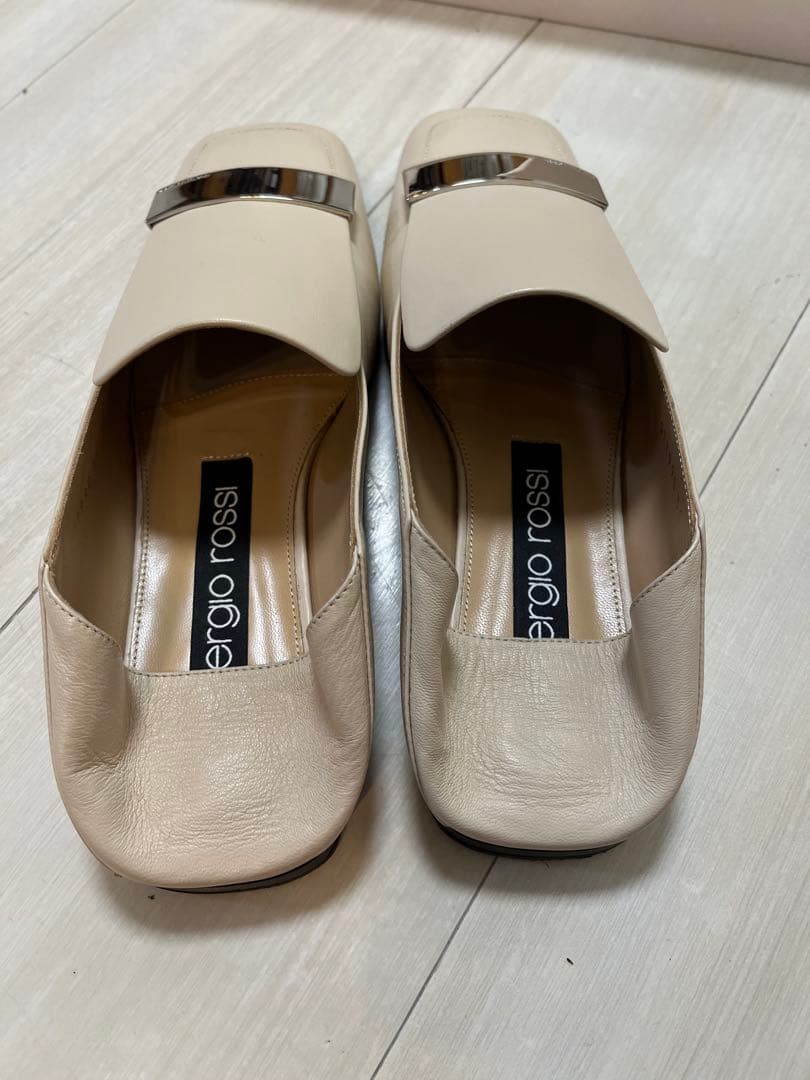 セルジオロッシ　sr1　スリッパ　フラット　ベージュ×シルバー　36
