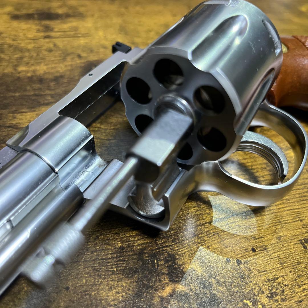 コルトパイソン Rモデル　4インチ ステンレスフィニッシュ　タナカ