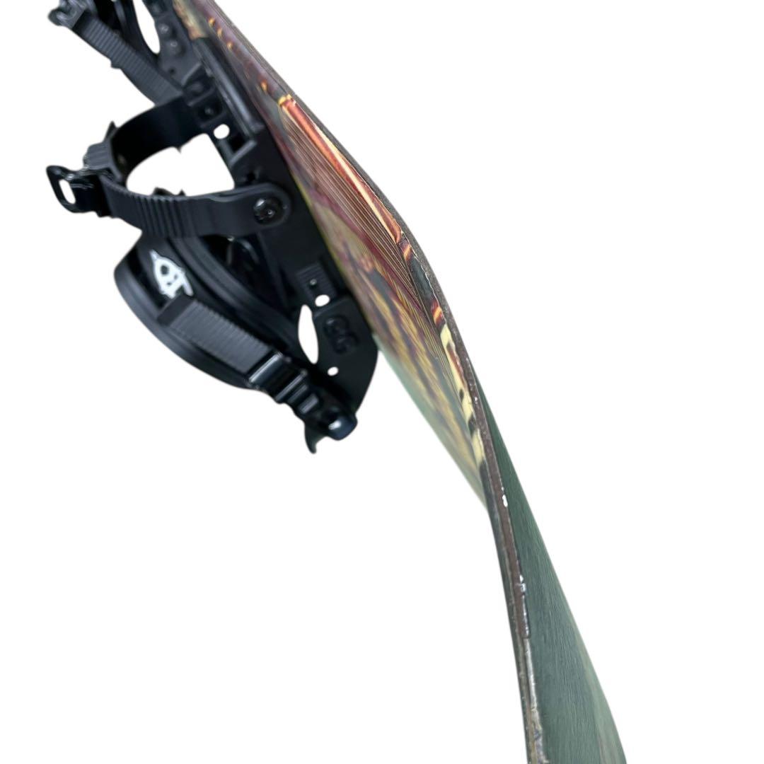 WORLD INDUSTRIES スノーボード 148 ビンディング付属