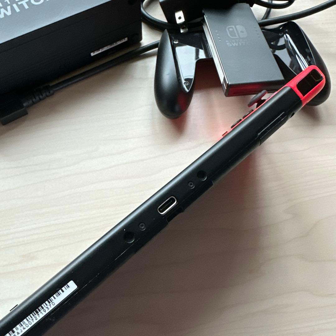 Nintendo Switch_本体＋付属品