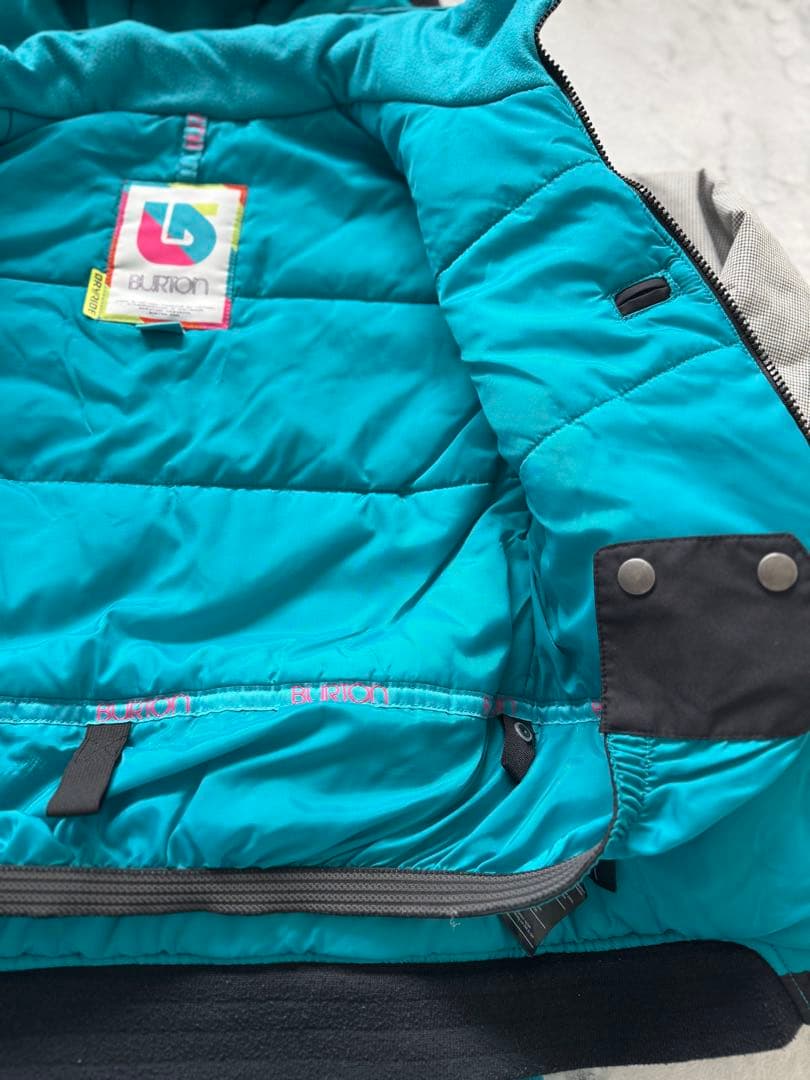 美品Burton子どもスノーボードウェアキッズSセットアップ120130140