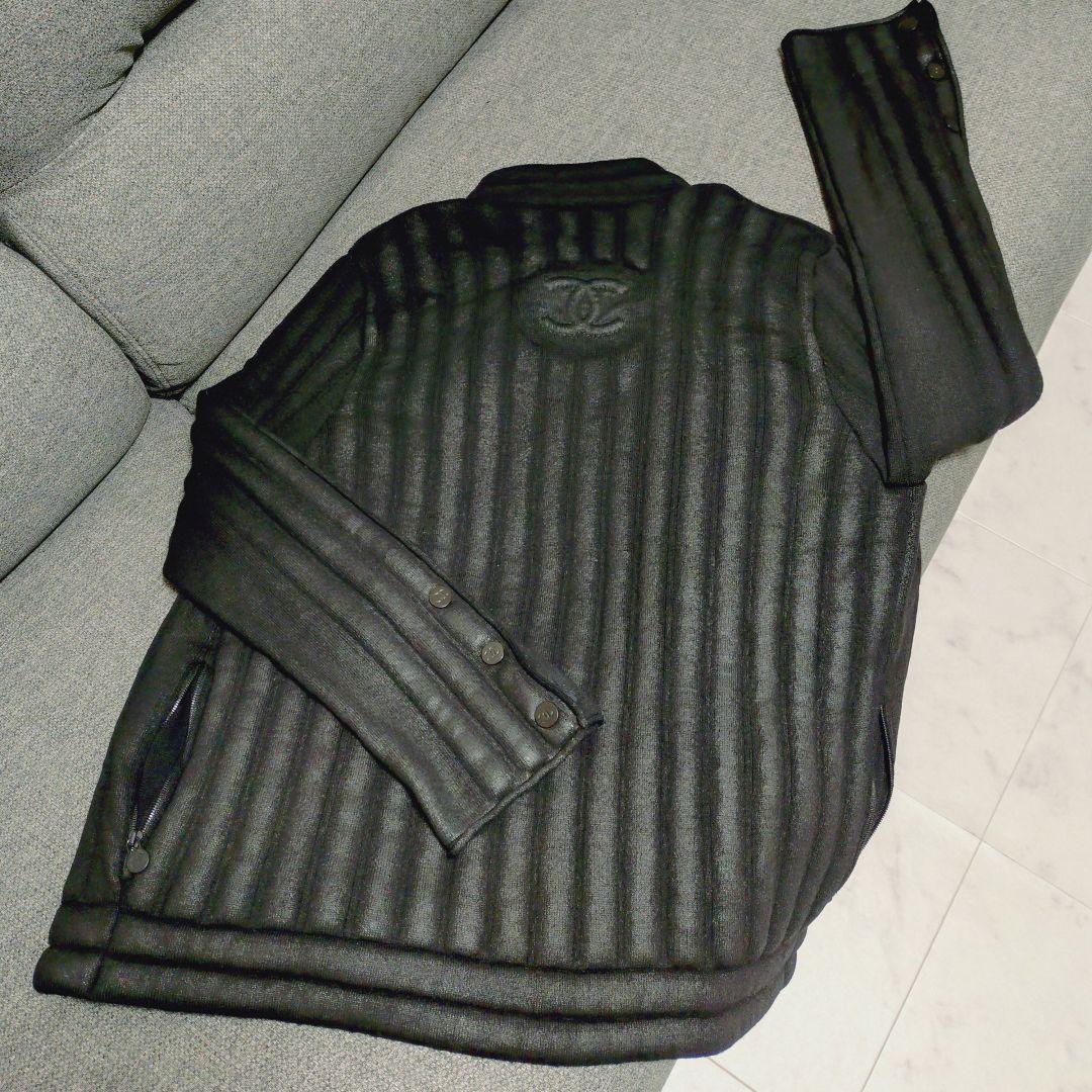 CHANEL　ジャケット　黒シルバーラメアウター　CC ボタン